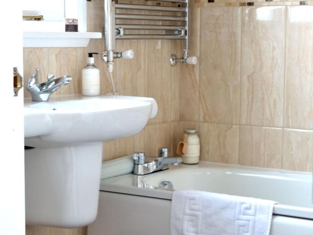 Sonata Guest House (Adults Only) Kendal Luaran gambar